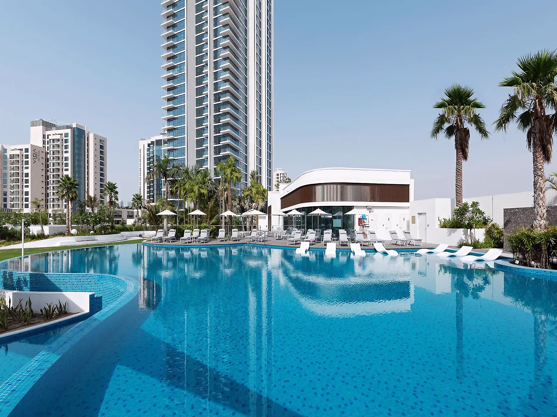Banyan Tree Residences, swimming pool